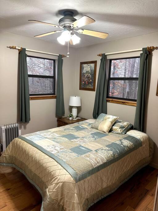 Private Cozy Cabin In The Woods With Great View Murphy Extérieur photo